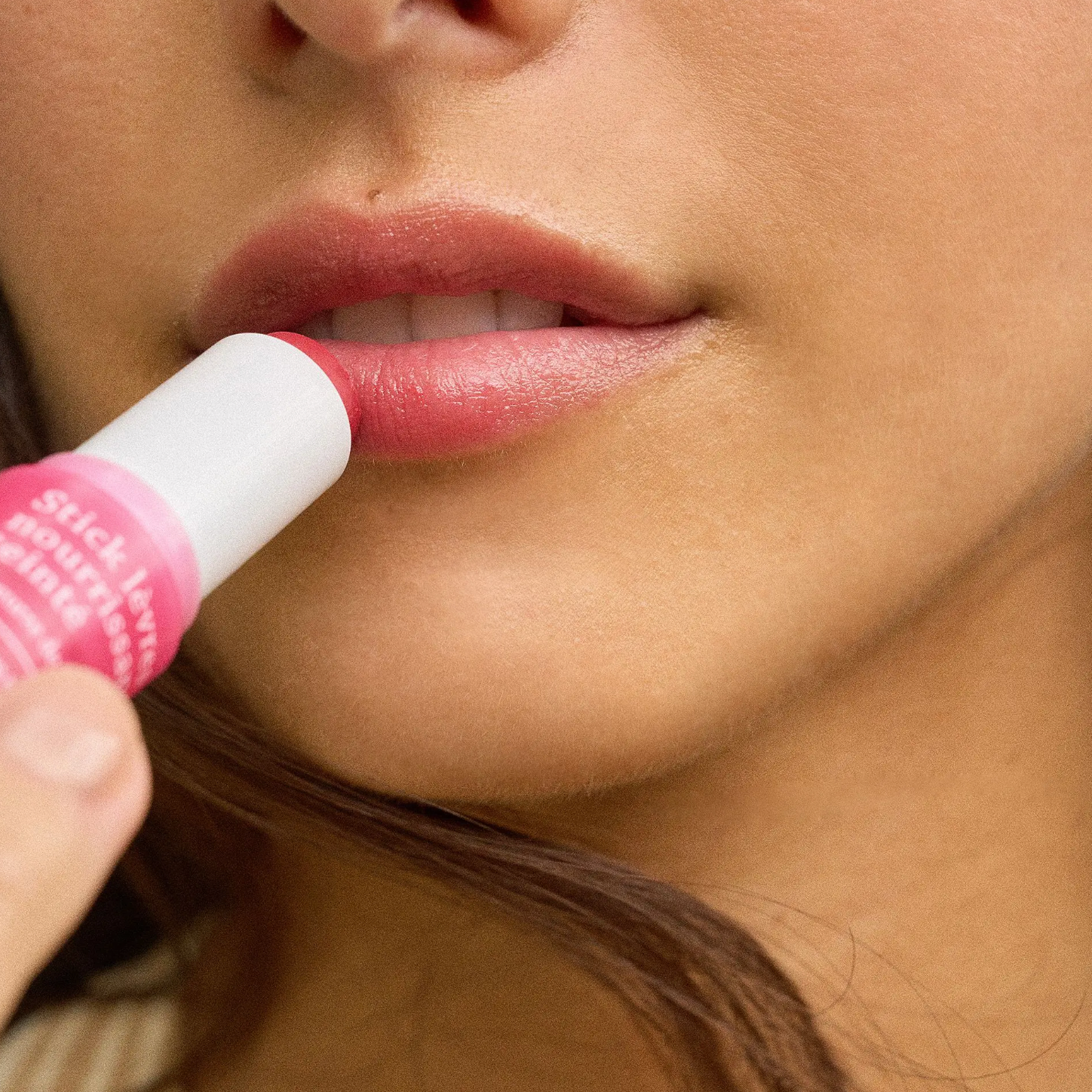 LA ROSEE STICK LEVRES NOURRISSANT TEINTE AU BEURRE DE KARITE BIO RECHARGEABLE 4G5
